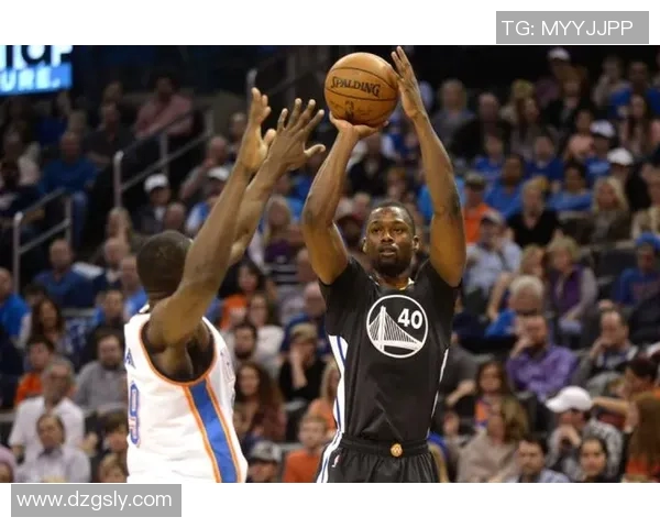 哈里森巴恩斯:从新秀到明星球员的成长之路与篮球人生探索 哈里森巴恩斯:从新秀到明星球员的成长之路与篮球人生探索