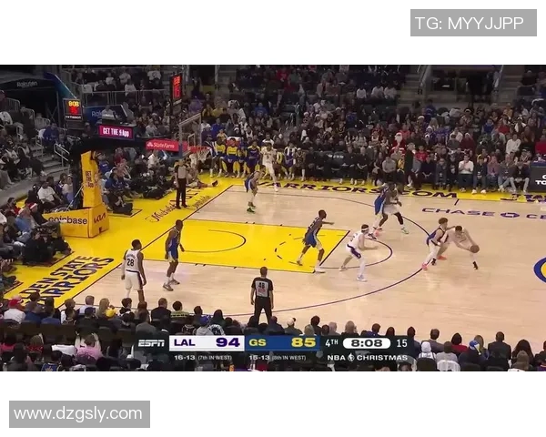 2015年NBA湖人对勇士精彩对决回顾与分析