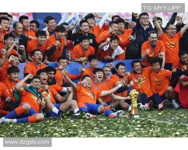 山东鲁能迎战恒丰争夺中超积分榜关键战役的精彩对决 山东鲁能迎战恒丰争夺中超积分榜关键战役的精彩对决