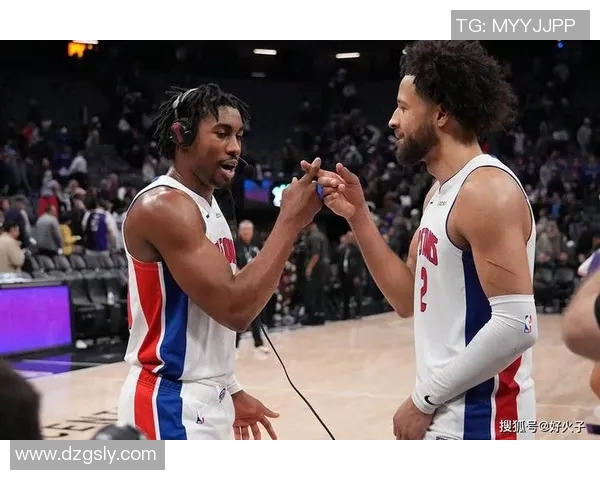 杰登艾维的崛起之路:从大学篮球新星到NBA未来之星的精彩旅程 杰登艾维的崛起之路:从大学篮球新星到NBA未来之星的精彩旅程