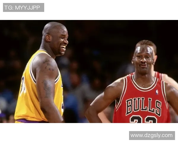 滑翔机与皮蓬的对决：谁能在篮球场上飞得更高更远