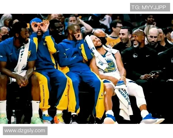 勇士与湖人季前赛精彩对决回顾及赛后分析