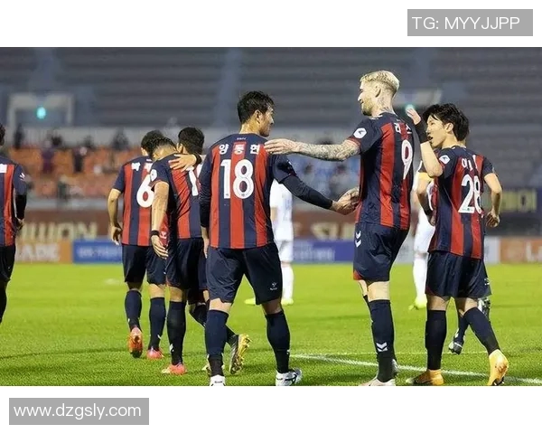 大邱队与水源三星的激烈对决展现足球魅力与团队精神的巅峰较量