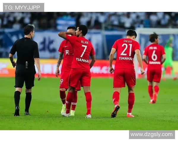 第12轮激战广东队迎战天津队争夺季后赛名额的关键之战 第12轮激战广东队迎战天津队争夺季后赛名额的关键之战